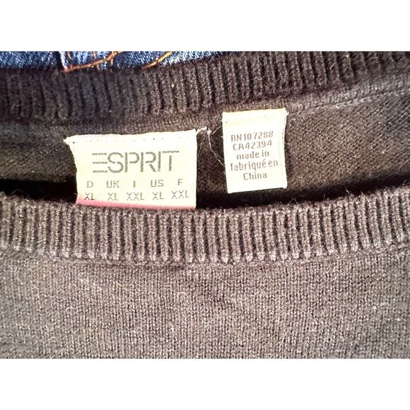 Easy to wear black tunic by Esprit in XL - Picture 4 of 4
